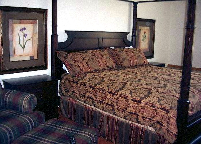 Bayside Hotel (Bayside Inn, The Surf) - From Web Listing (newer photo)